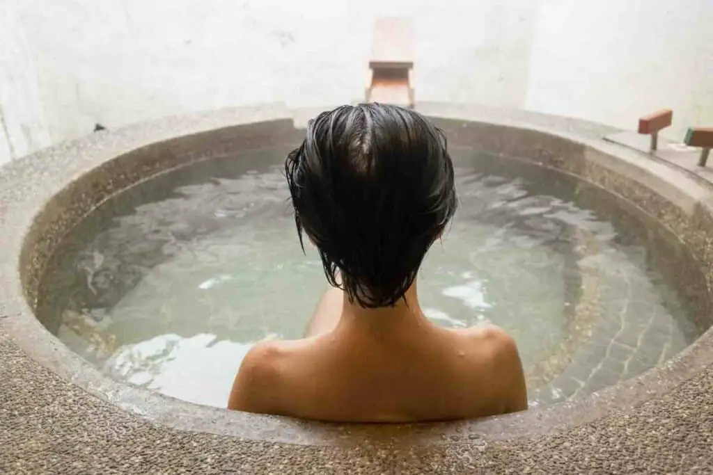 Female Onsen bath rules