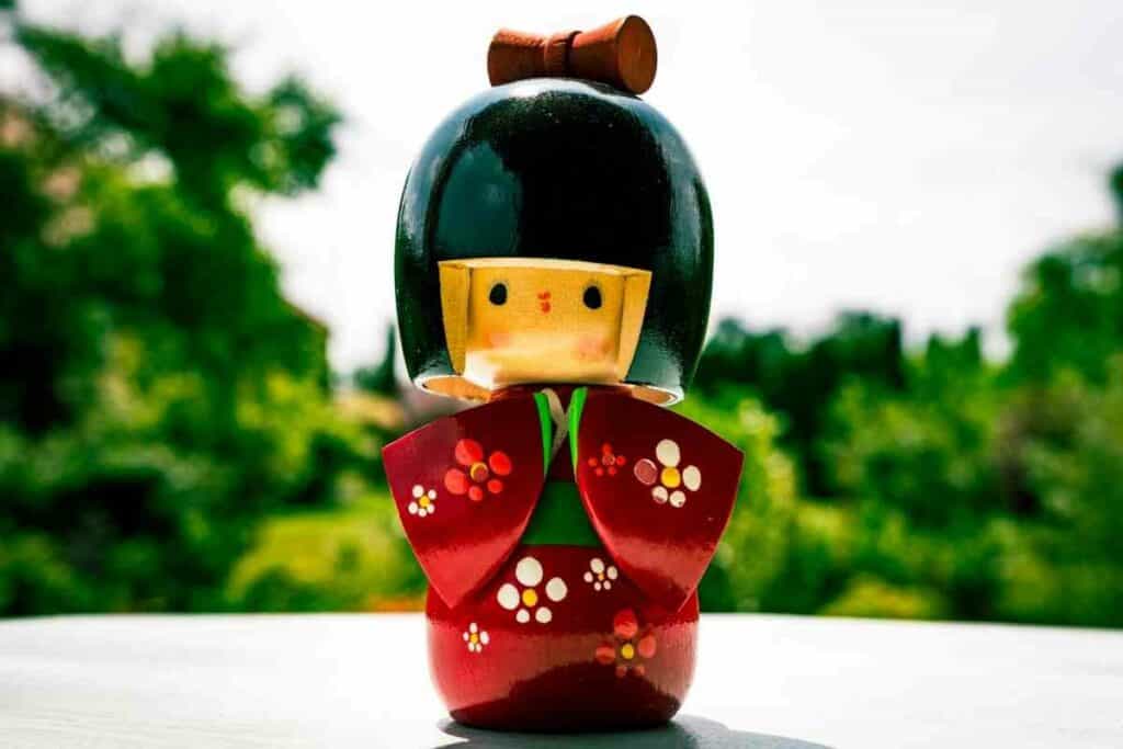 How Is a Kokeshi Doll made?