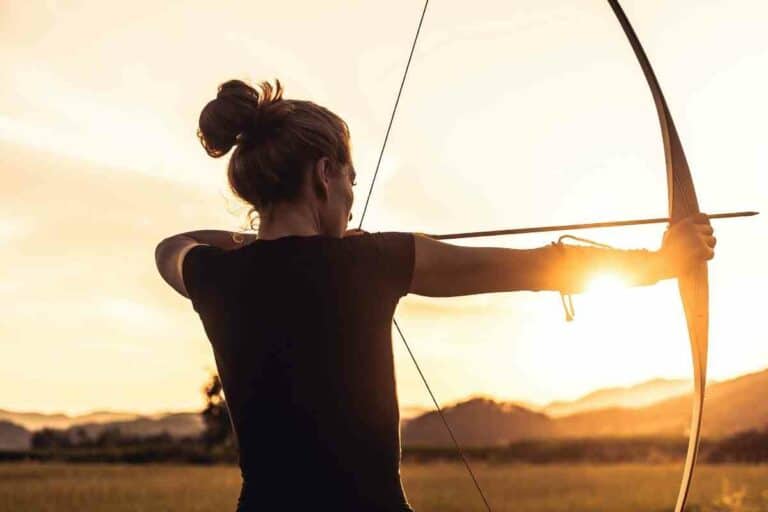 Yumi Bow vs Longbow: What’s The Main Difference? – YouGoJapan