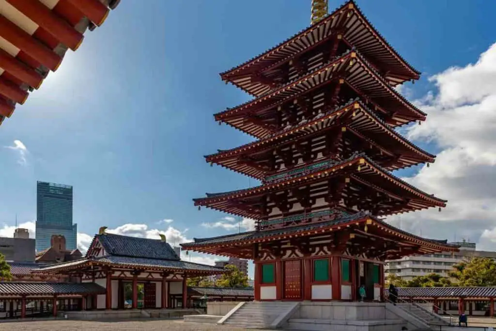 Shitenno-Ji Temple in Osaka