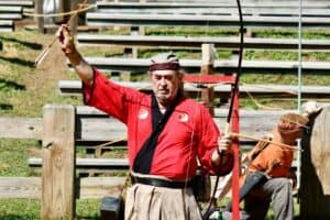 Yumi Bow vs Longbow: What’s The Main Difference? – YouGoJapan