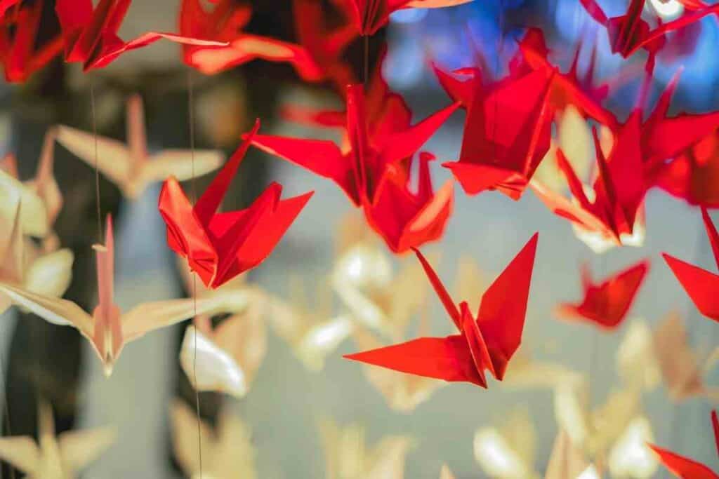 Senbazuru – 1,000 paper cranes
