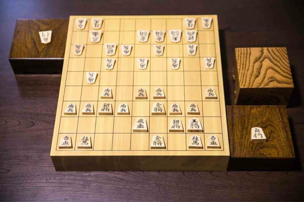 Yellow Mountain Imports Shogi Japanese Chess Game Set - Wooden Board with  Drawers and Traditional Koma Playing Pieces