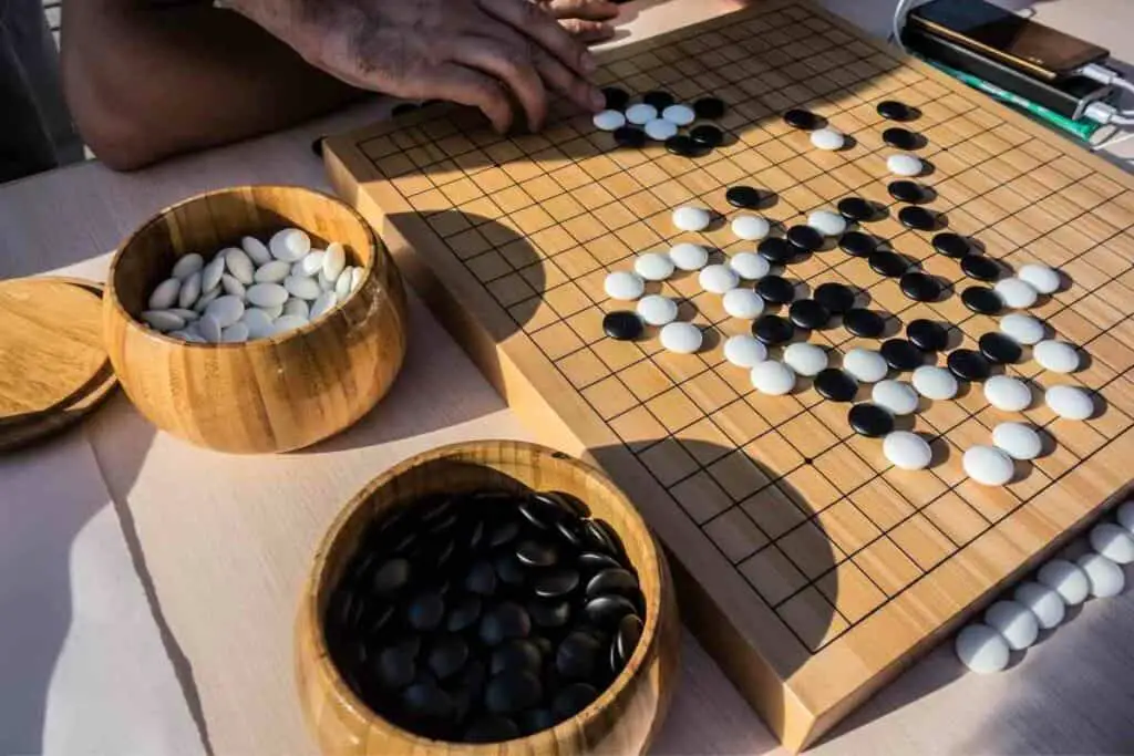 Shogi vs Go board game rules