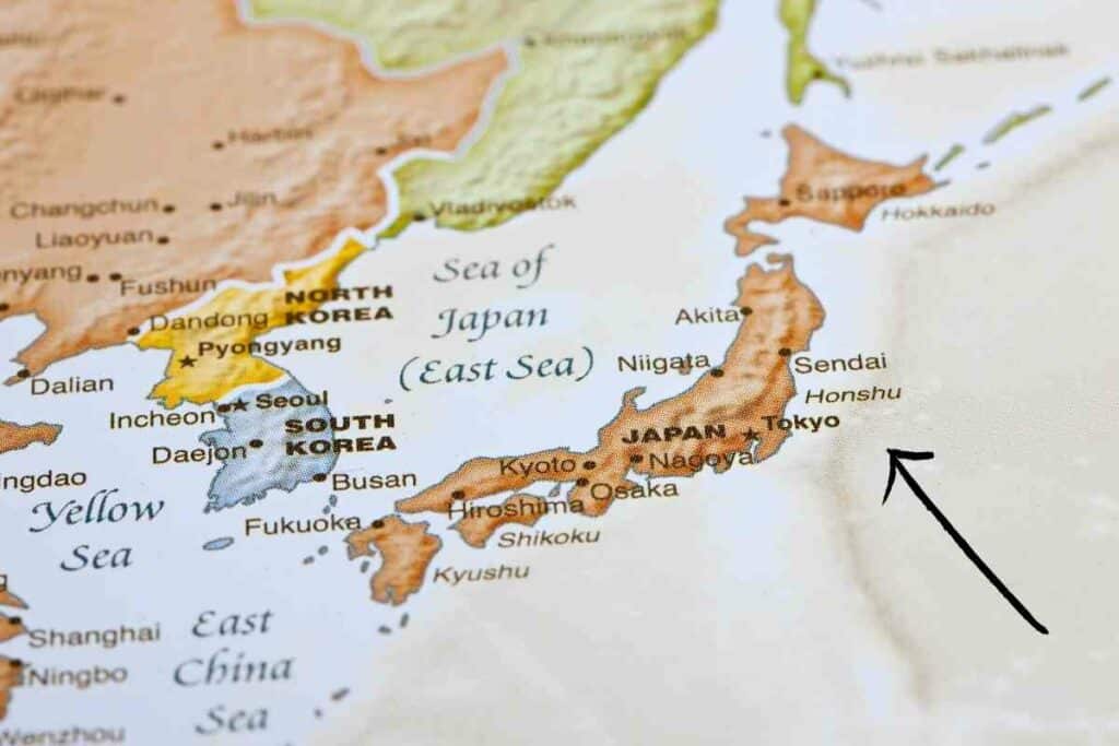 Biggest Honshu Island in Japan map
