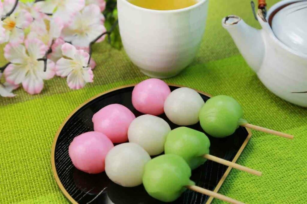 Sanshoku Japanese dango