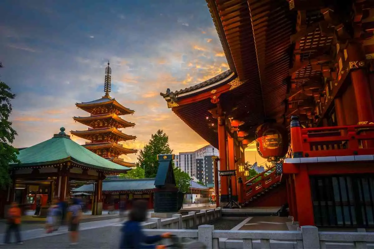 A Traveler’s Guide to Honshu (Japan’s largest Island)