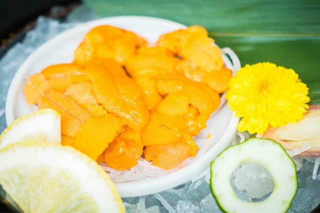 Uni sashimi served