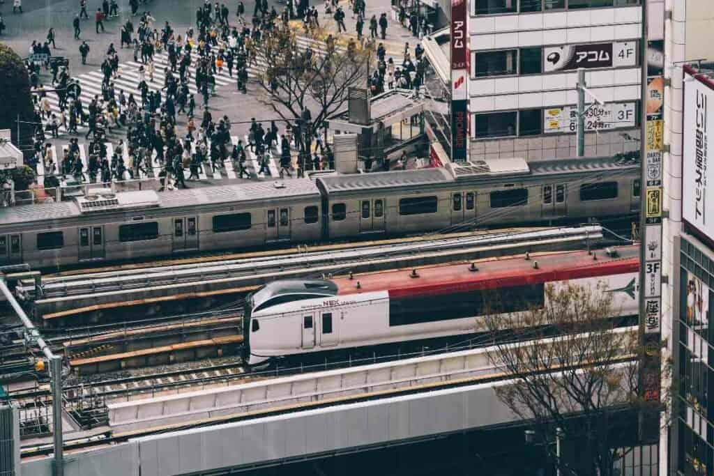 Safety tips for solo travel to Japan transport