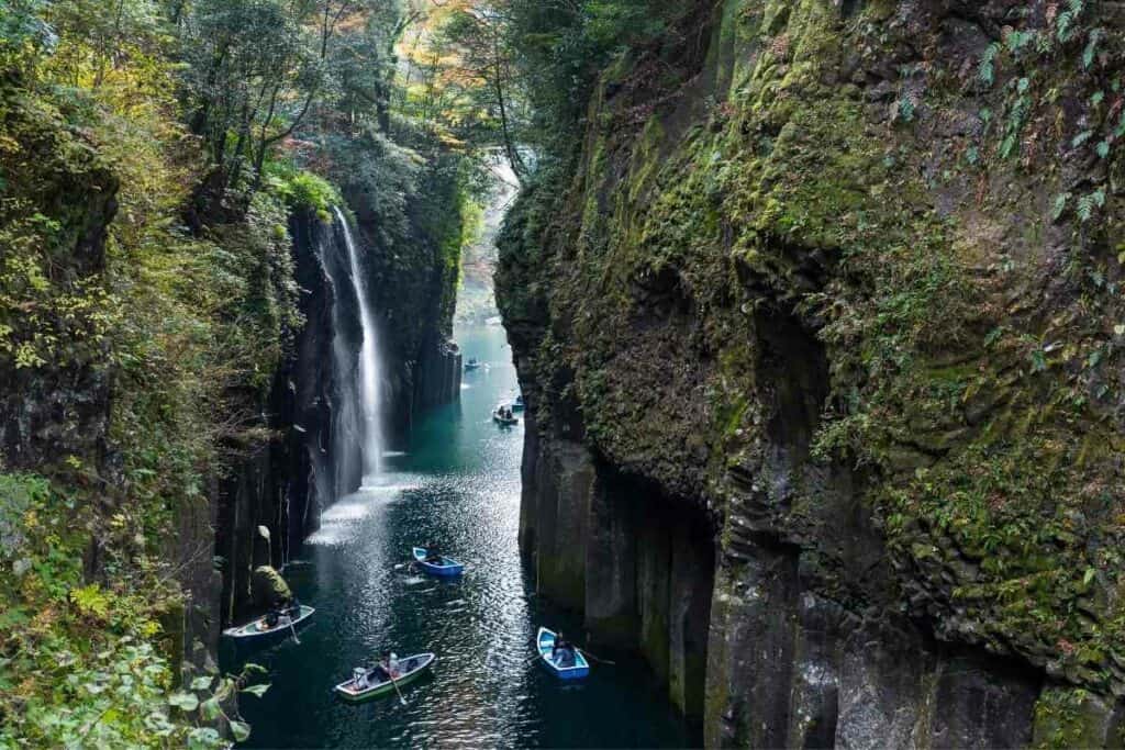 Takachiho Gorge boats