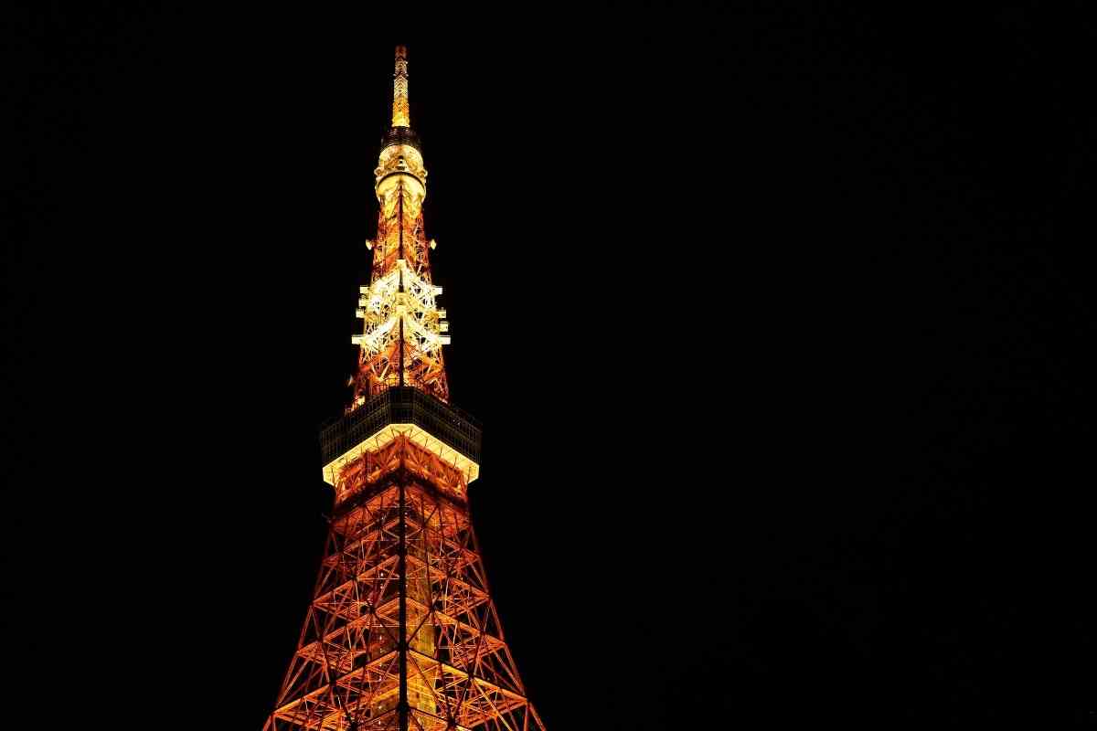 Tokyo Tower vs Eiffel Tower (Amazing Facts about both)