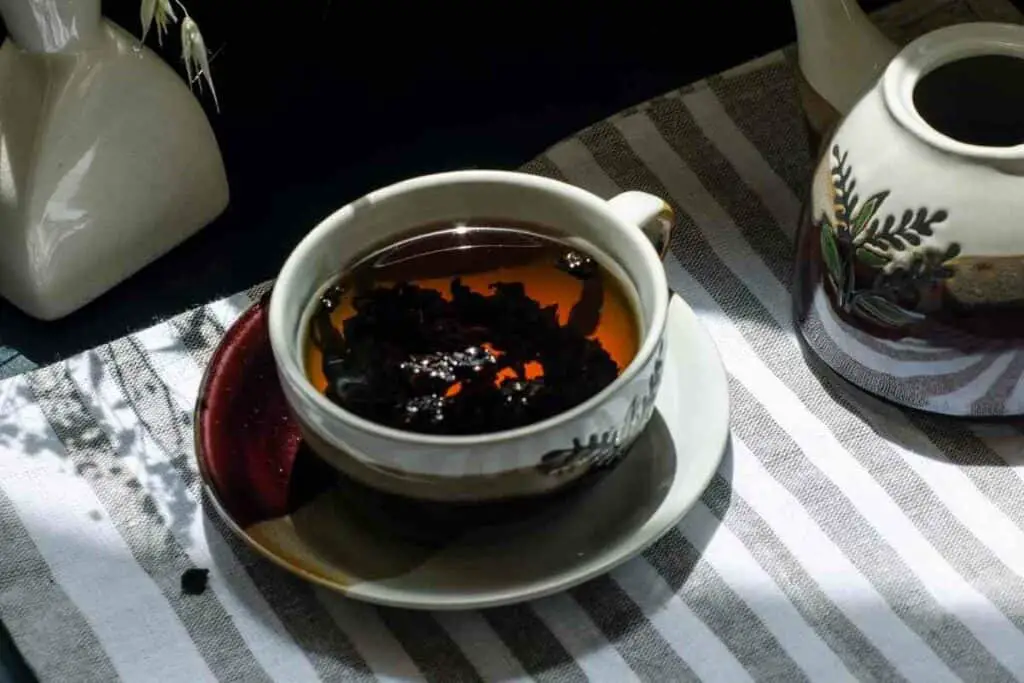 Black oolong tea taste
