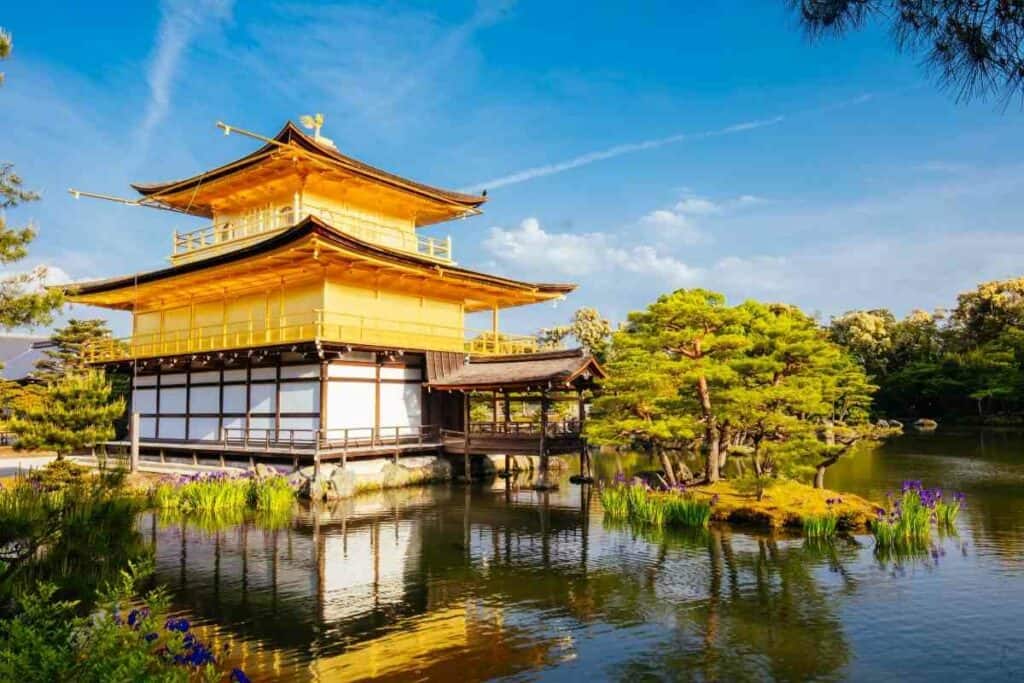 Places to spend honeymoon in Japan
