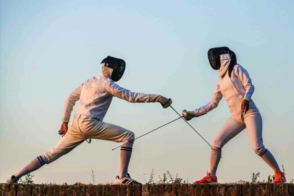 Type of Offensive maneuver in fencing