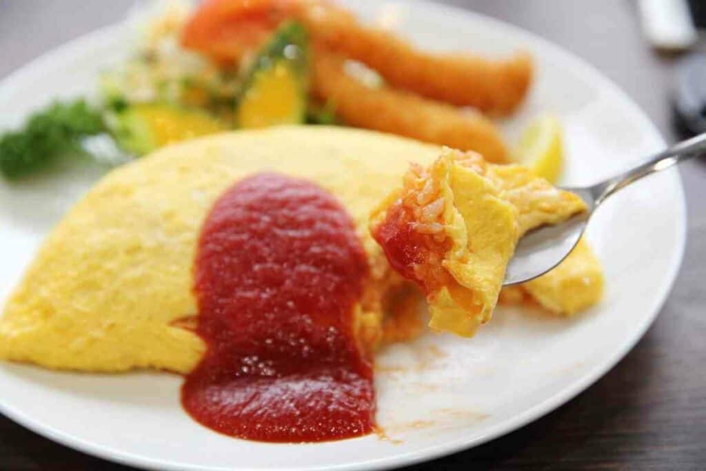 Omurice onigiri