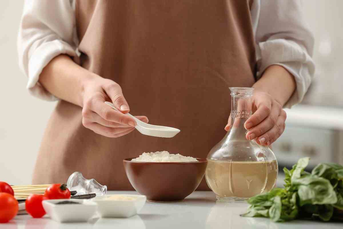 Mirin vs. Rice Vinegar Compared Is it the Same? YouGoJapan
