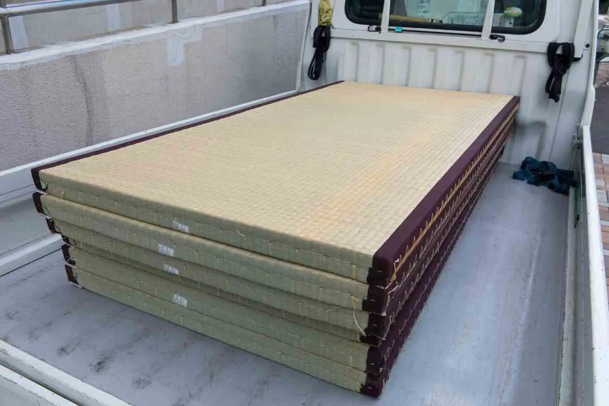 What Is A Tatami Mattress And What Is It Made From?