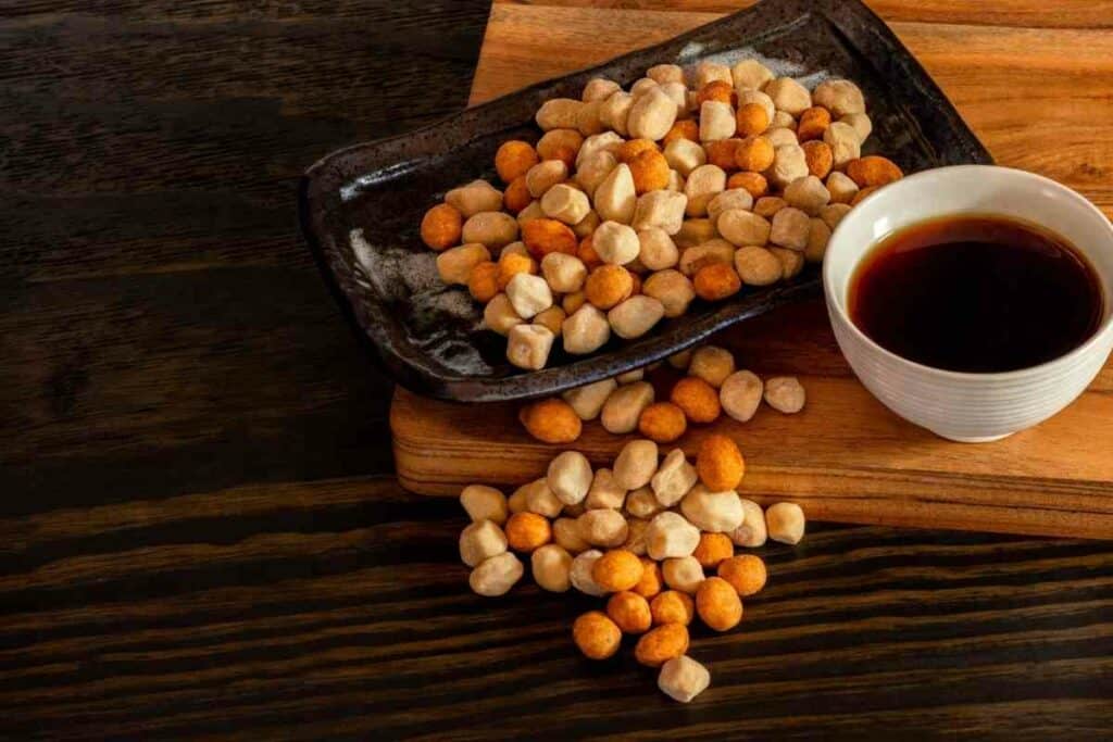 Japanese peanuts low calorie fact