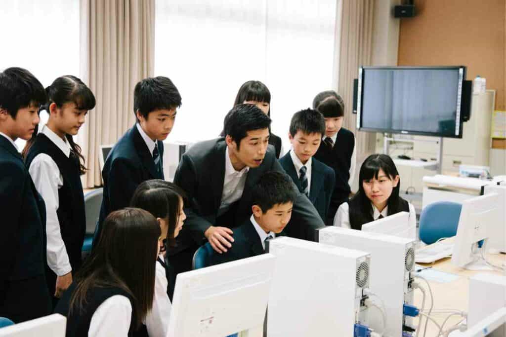 Tokyo schools teaching about earthquake guide