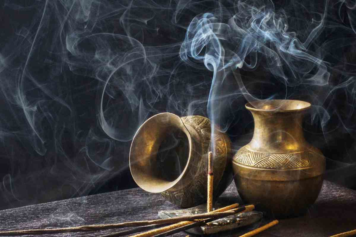 Best Japanese Incense To Make Your Home Smell Amazing Yougojapan