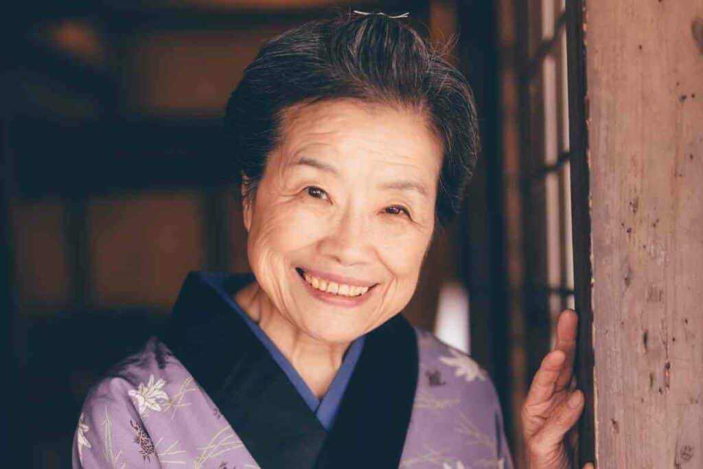 grandmothers Japan role