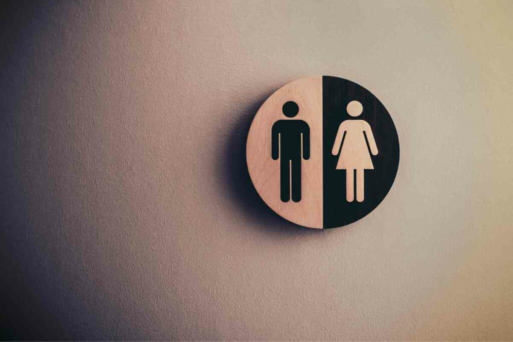 About capsule hotels gender separation facts