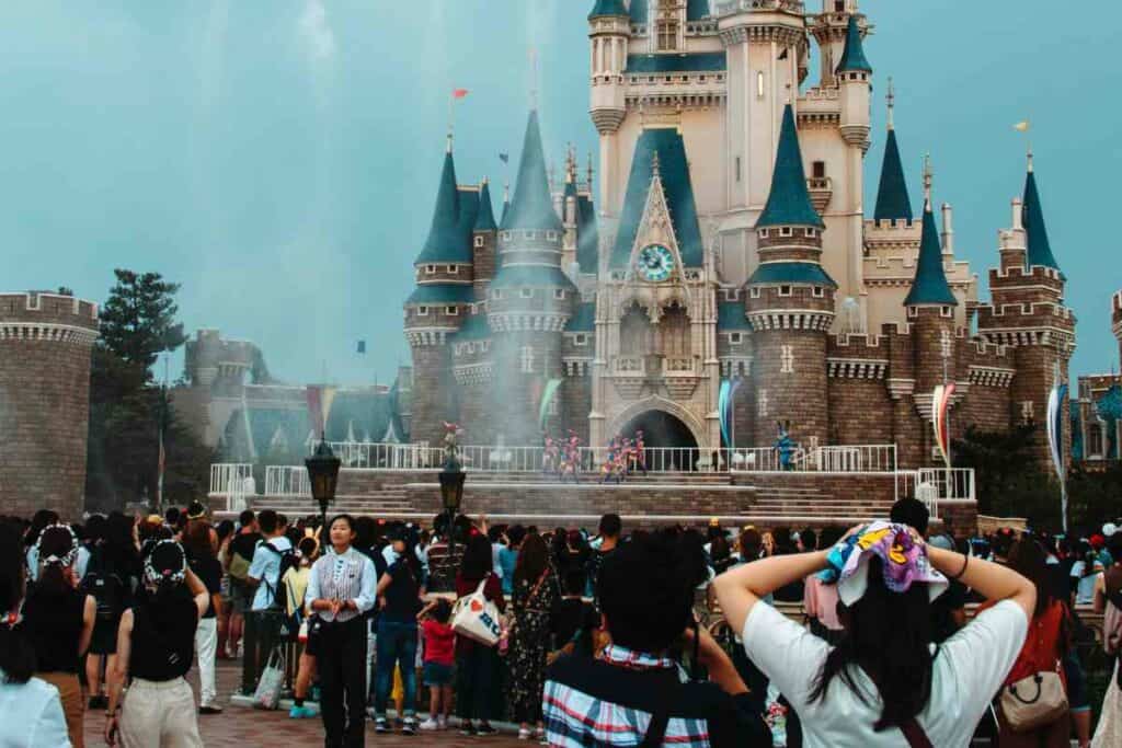 Tokyo Disneyland visiting guide