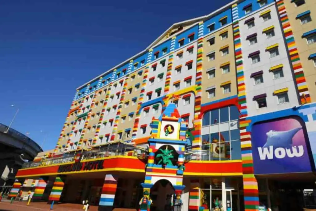 Legolend hotel entrance