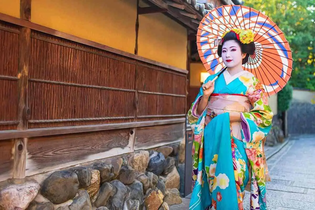 Will You See Geisha Girls on the Streets of Japan?